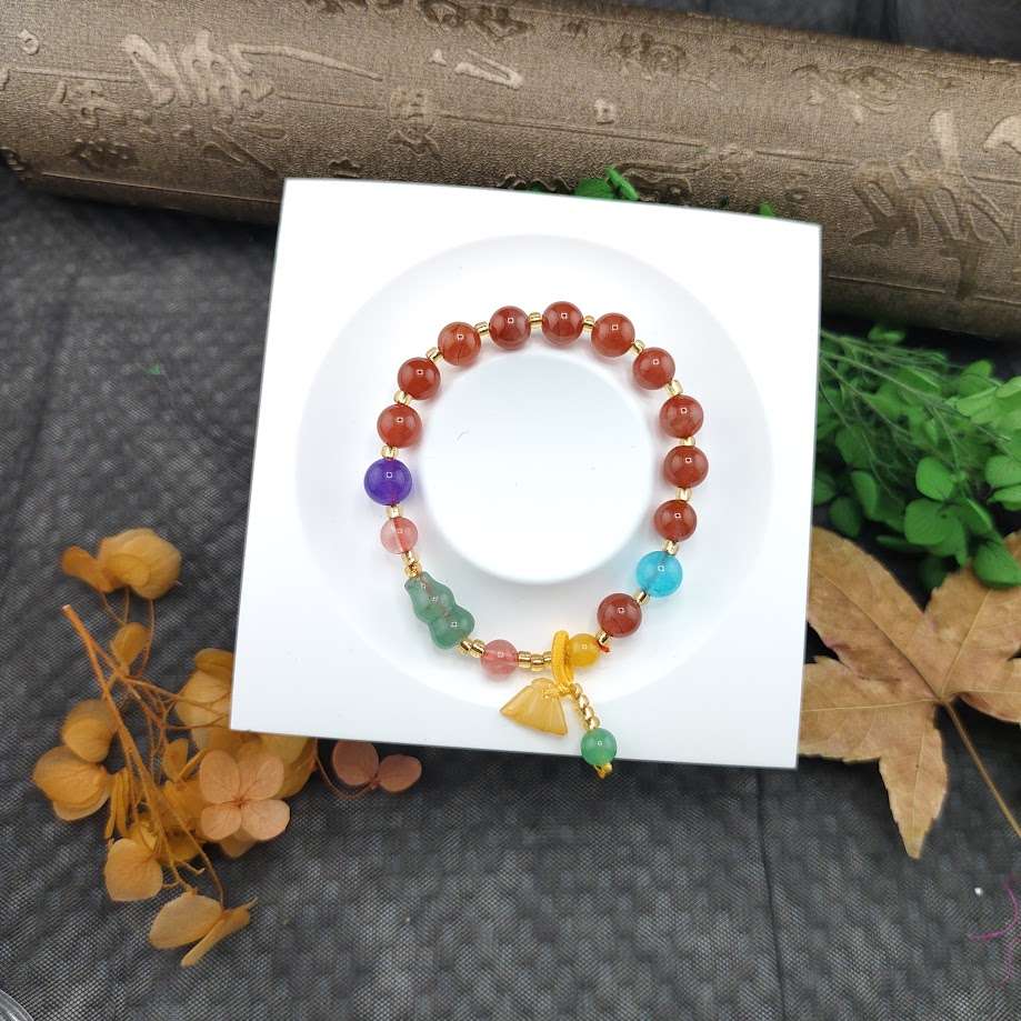 紅玉隨多寶手串