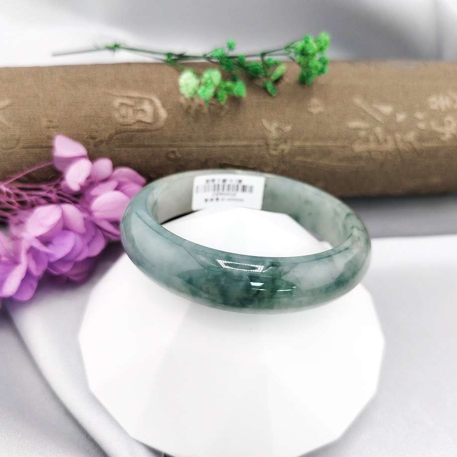 翡翠A貨糯冰飄花手鐲18.3圍