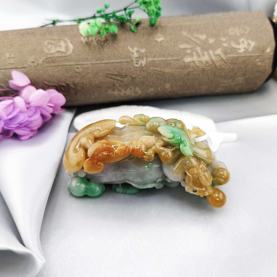 天然翡翠A貨三彩把件