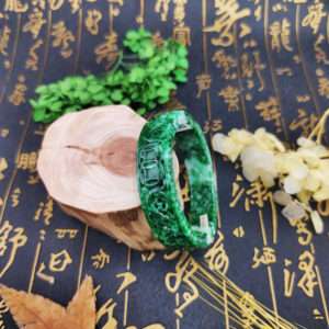 滿綠雕刻特色角鐲