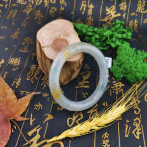 翡翠A貨三彩圓骨鐲17.9圍