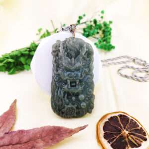 精雕翡翠A貨龍牌