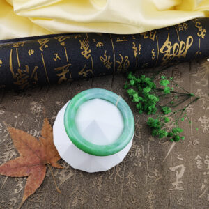 翡翠A貨滿綠圓骨鐲17.3圍