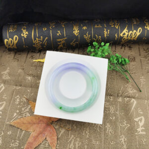 天然翡翠A貨春帶彩手鐲18.7圍