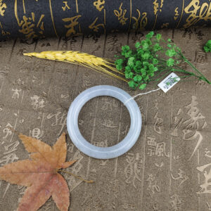 天然翡翠A貨冰種圓骨手鐲17.5圍