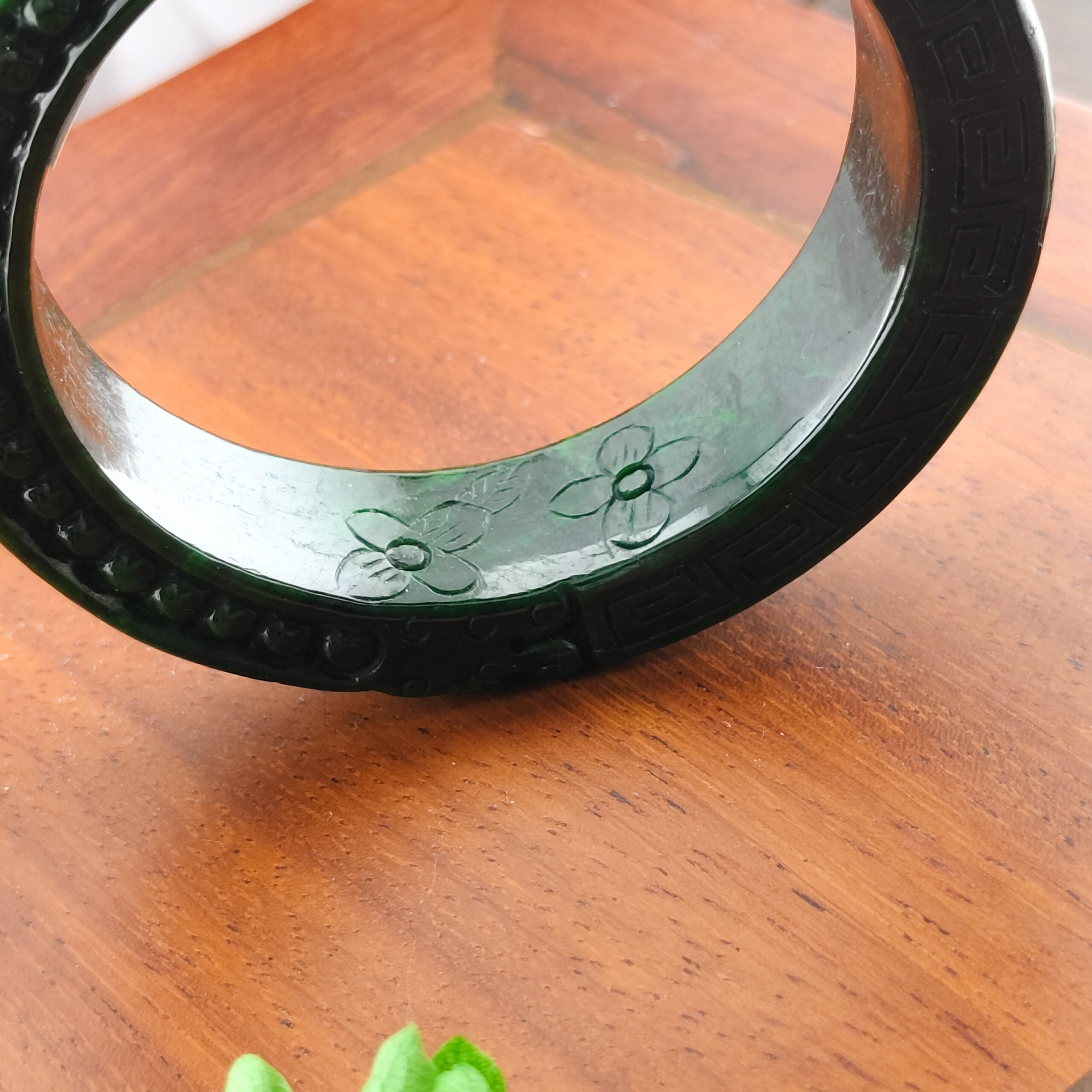 天然翡翠A貨雕花角鐲:圖片 3